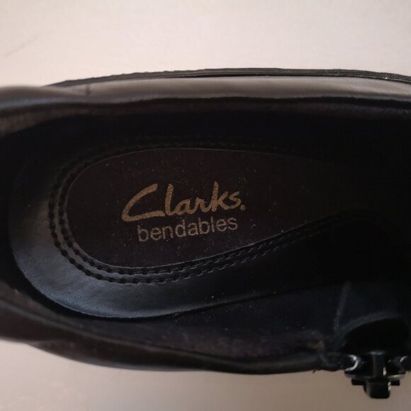 Clarks Bendables Ladies Size 6M Black Leather Upper Shoes - Picture 7 of 10